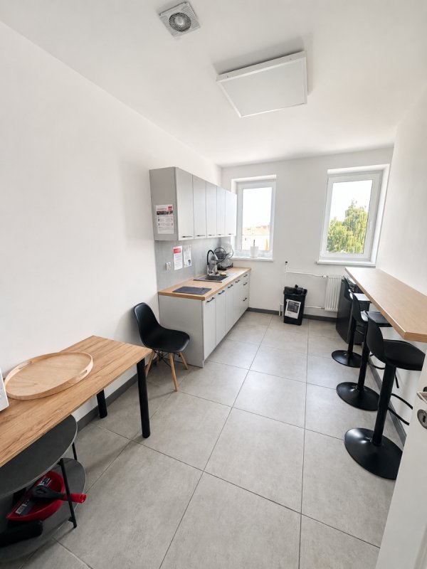 Biuro 240 m kw. Konin, ul. Nadbrzeżna 7 gabinetów
