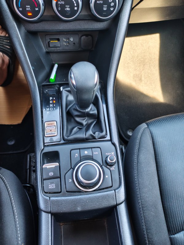 Sprzedam Mazda CX3 4/4 automat niski przebieg - 04 Sprzedam Mazda CX3 4/4 automat niski przebieg - 04