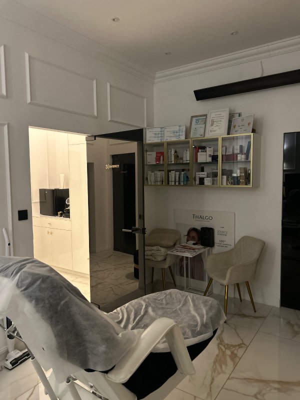 Gabinet klasy premium - 04