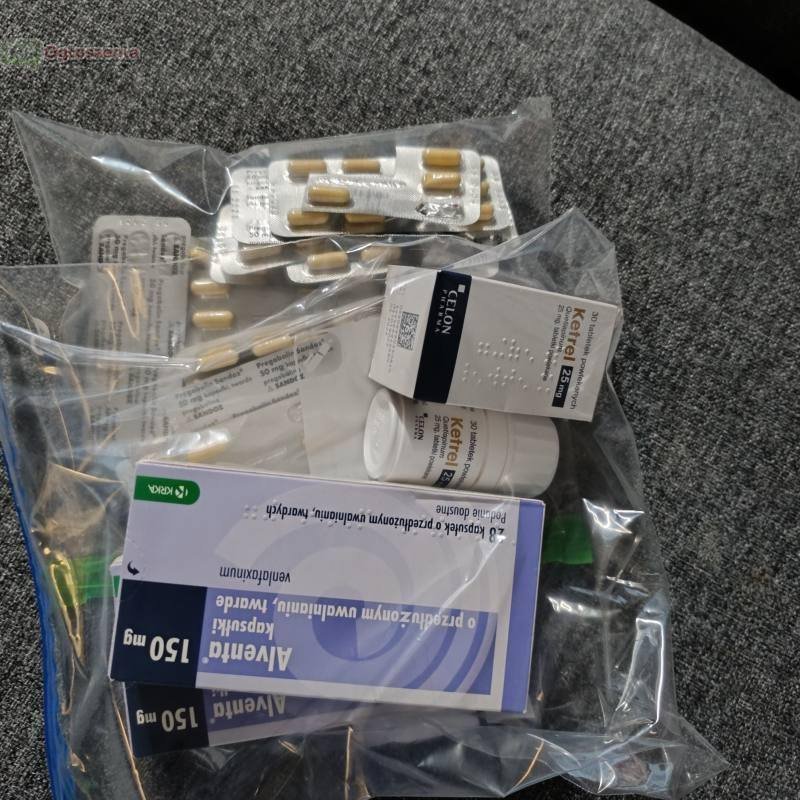 Oferujemy szeroki wybór produktów aptecznych 5345 - 01 Oferujemy szeroki wybór produktów aptecznych 5345 - 01